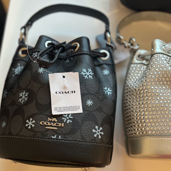 Coach Dempsey Drawstring Bucket Bag Black Signature Canvas With Snowflake Print - Picture 7 of 8